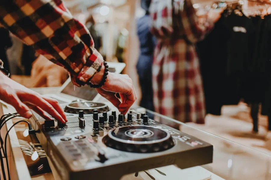 Detailed DJ Services in Allen Park, MI Detailed DJ Services in Allen Park, MI